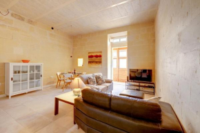 Stylish 2BR Apartment in Valletta